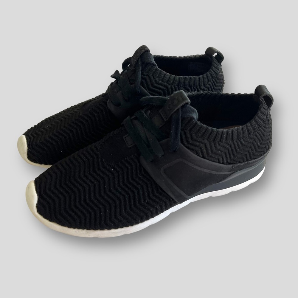 Womens UGG Willows Treadlite Black Knit Trainer Sneakers. - Picture 3 of 7
